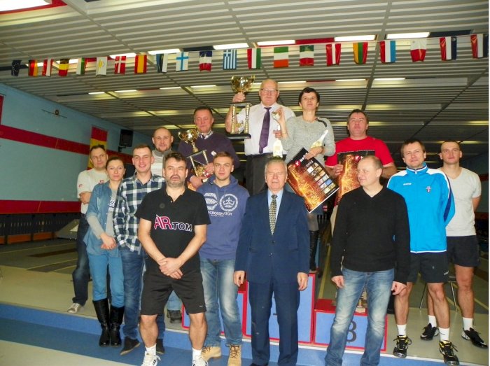 Zwycięzcą jubileuszowego XXX turnieju Noworocznego o Puchar Prezesa Klubu Sportowego „PILICA” został - Jan ŚNIOSZEK z wynikiem 367 pkt.