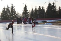 Zawody w Tomaszowie - Szukają talentów - Łyżwiarstwo szybkie - dzieci na lodzie