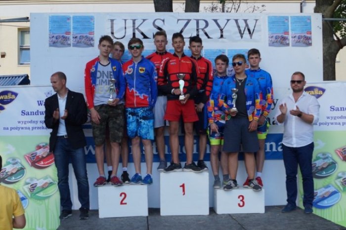 Kolejne medale tomaszowskich wrotkarzy szybkich w Mistrzostwach Polski we wrotkarstwie szybkim w Słomczynie