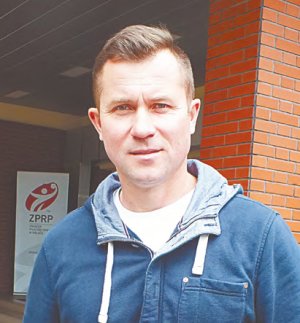 Paweł Abratkiewicz jest trenerem łyżwiarzy z Rosji
