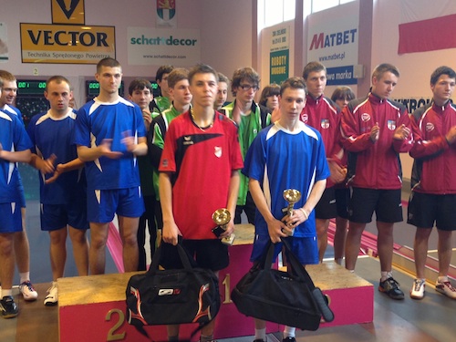Srebrny medal juniorów młodszych w Tarnowie Podgórnym   